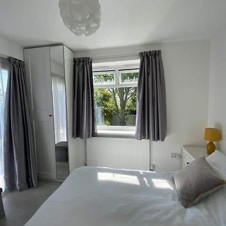 Dingley Dell - Superb Location For Truro In Private Accommodation Perranwell Екстериор снимка