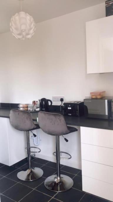 Dingley Dell - Superb Location For Truro In Private Accommodation Perranwell Екстериор снимка